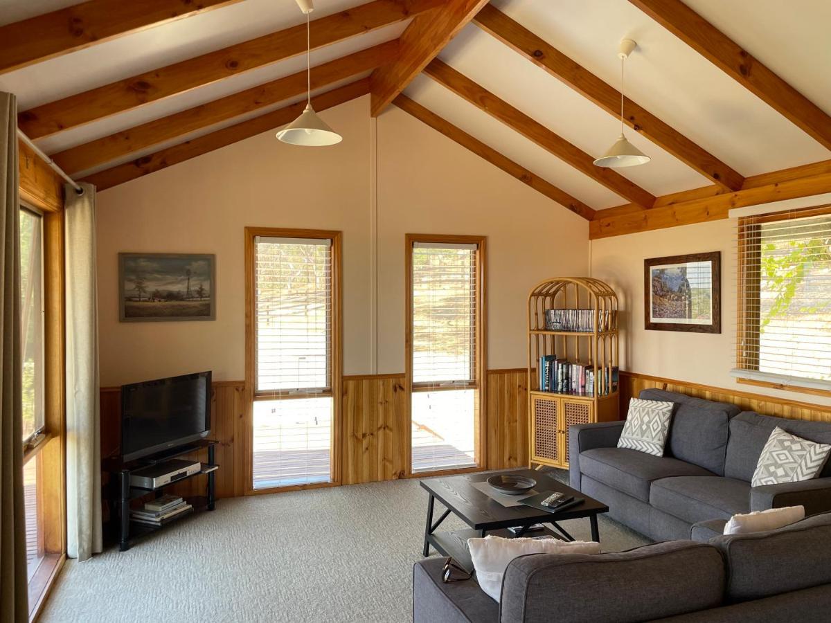 Warby Cottage Wangaratta Bagian luar foto
